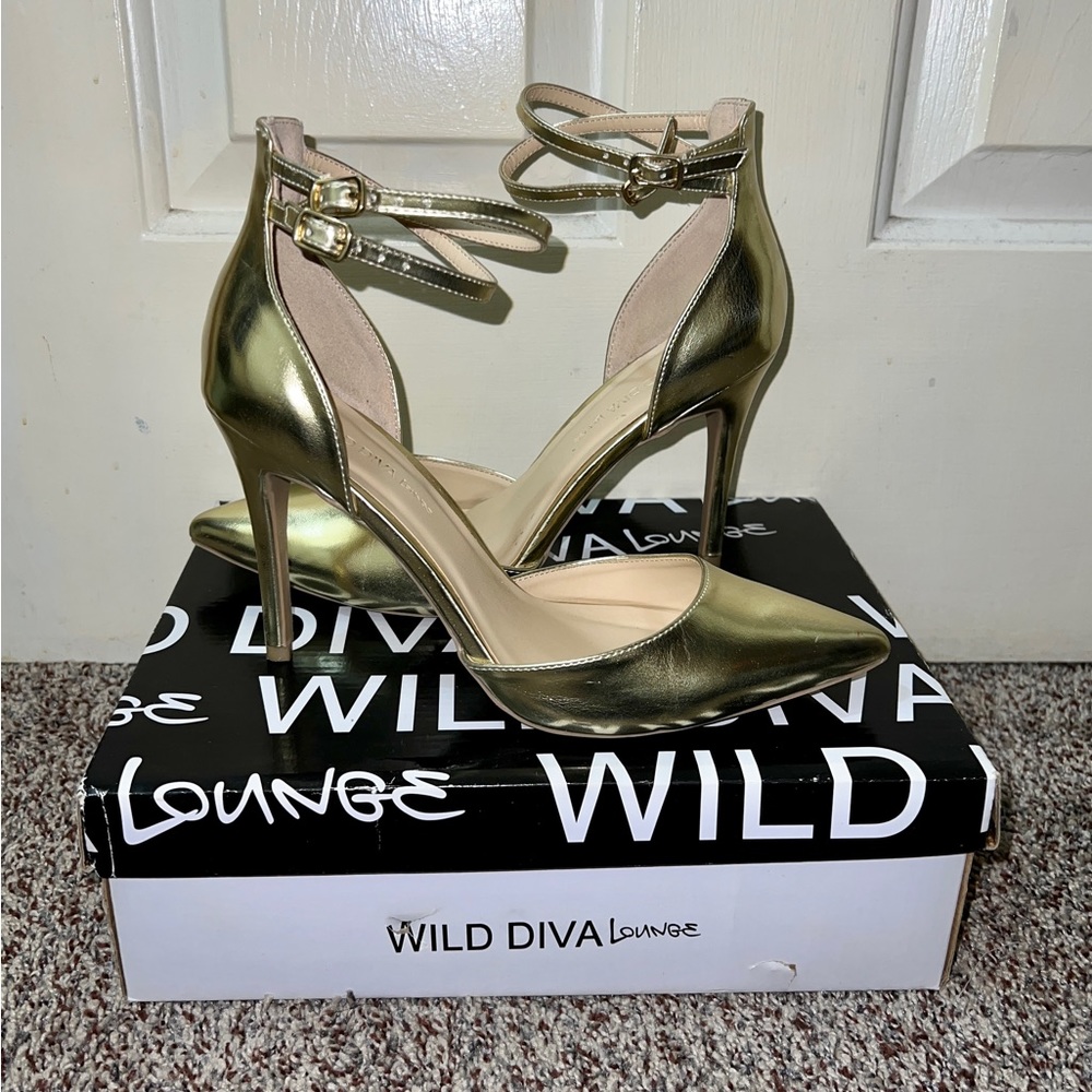 Gold Closed Toe Heels